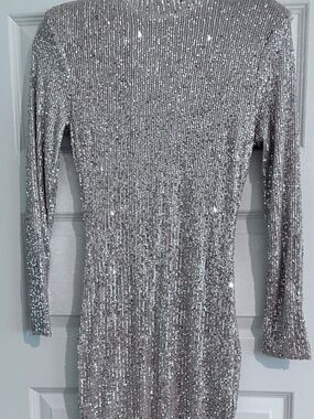JLUXLABEL Nude/Gold Sequin Mock Neck Midi Dress - Size M NWT